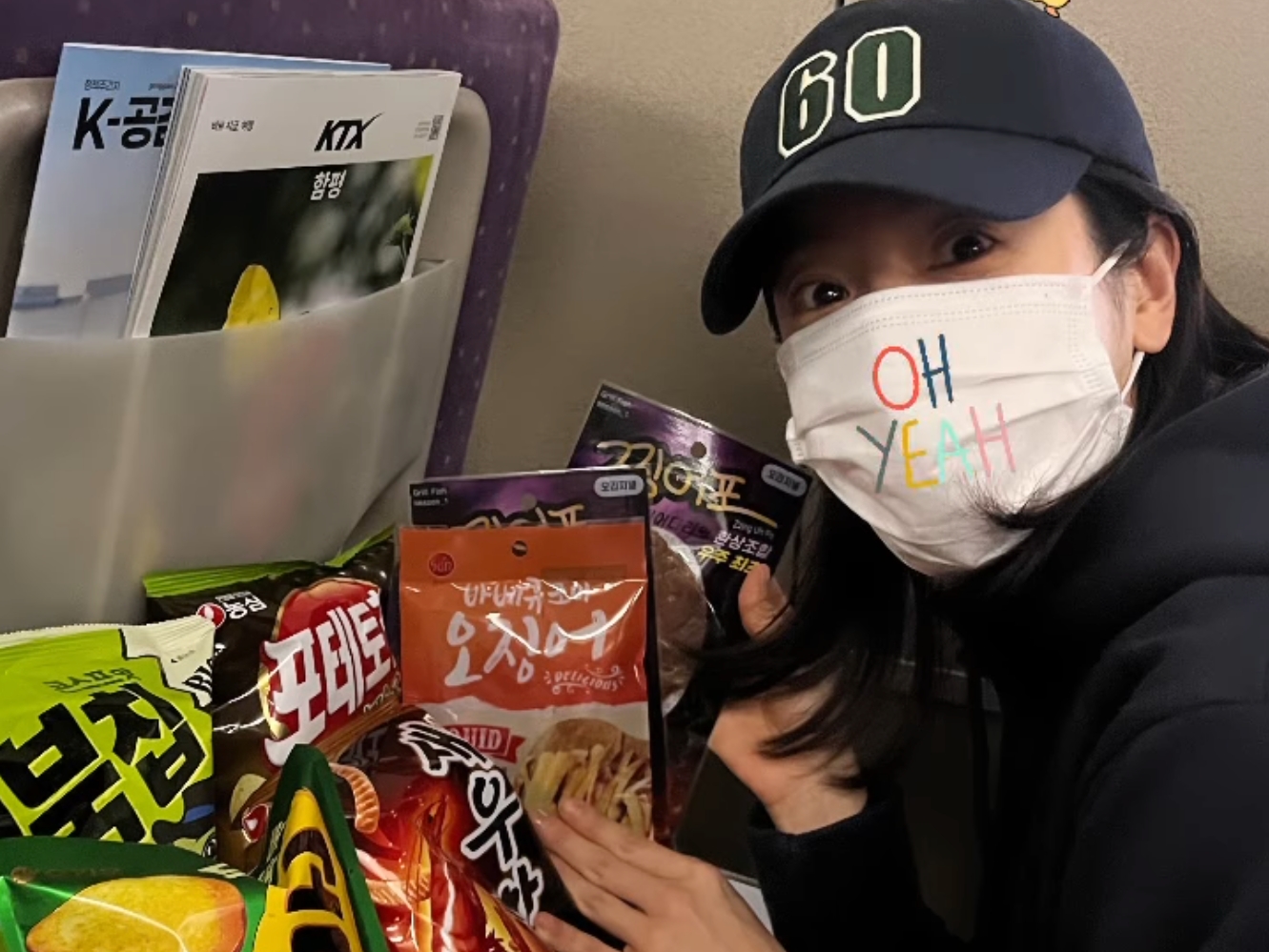 『イ・サン』女優ハン・ジミン、お菓子を前に“笑顔爆発”！【PHOTO】