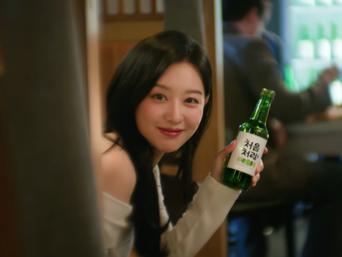 ついに最終回『涙の女王』キム・ジウォン、今度は焼酎の広告モデルになった！