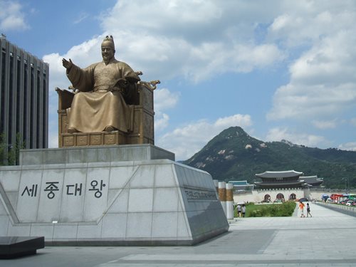 世宗の像