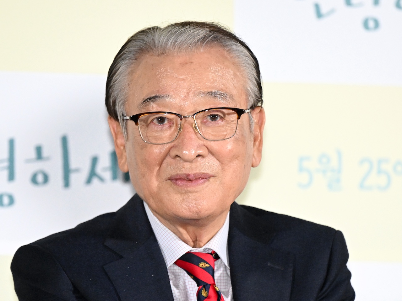 韓国全土が追悼ムード…故イ・スンジェさんに“金冠文化勲章”追叙「文化芸術の品格を高めた方だった」