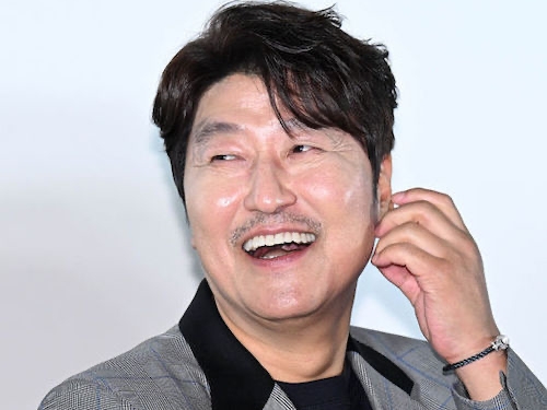 俳優ソン・ガンホがドラマ初出演へ。1960年代を生きる男同士のアツい友情を描く！