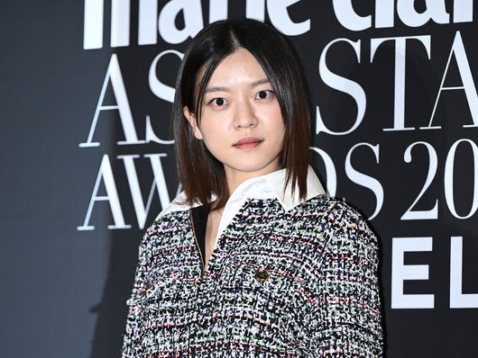 “19禁時代劇”に主演する女優コ・アソン、仙骨骨折で「全治3カ月」