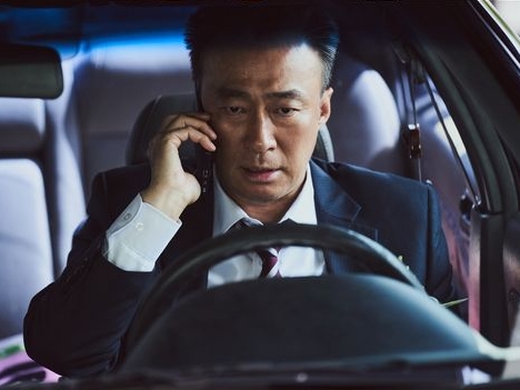 俳優イ・ソンミン、『刑事ロク』で見せた貫禄の演技が“すごい”。『財閥家の末息子』にも期待募る！