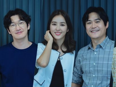 チョ・スンウが破格の変身を予告した『離婚弁護士シン・ソンハン』初本読みが公開に【PHOTO】