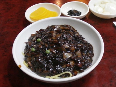 【深発見3】韓国中華の定番・チャジャン麺のヒミツ