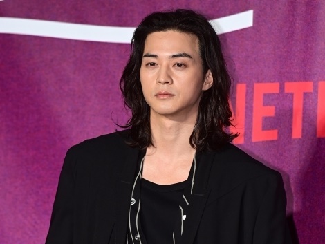 『悪の花』のキム・ジフンの俳優として積んだキャリアが興味深い