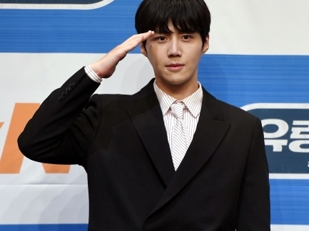 キム・ソンホが演じるホン班長が活躍する海辺の町に住んでみたい!