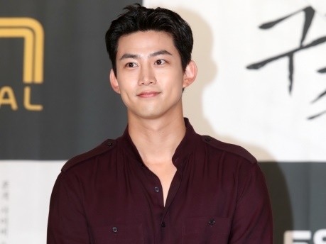 2PMテギョンは『御史とジョイ伝』でどんな規格外の主人公を演じてくれるのか