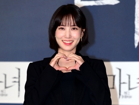 今をときめく20代の人気女優ベスト4は時代劇の子役から花開いた!